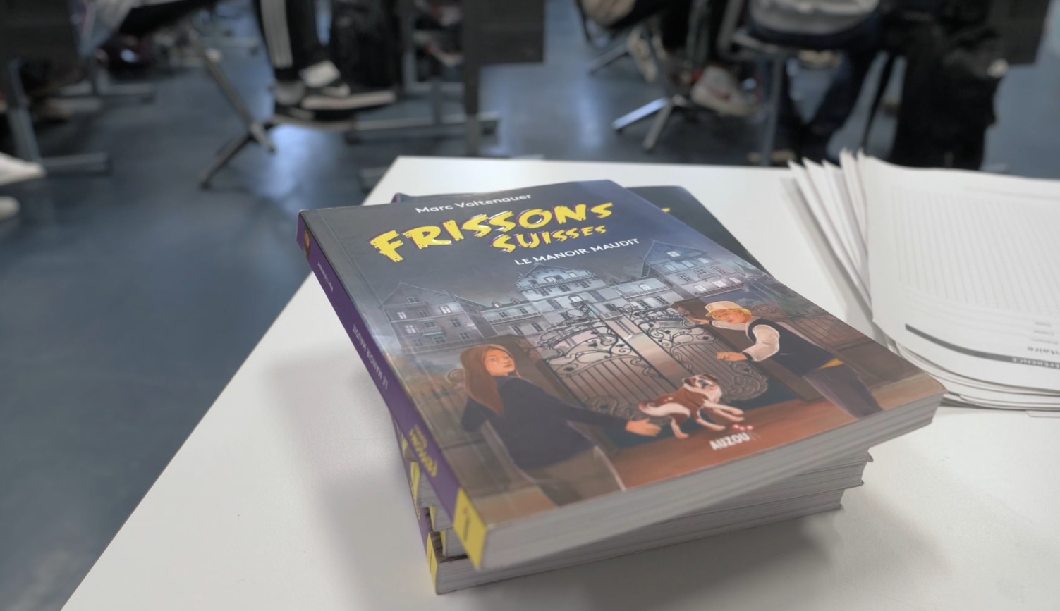 Les élèves d'un classe de St-Légier jouent les apprentis romanciers sous la houlette de Marc Voltenauer